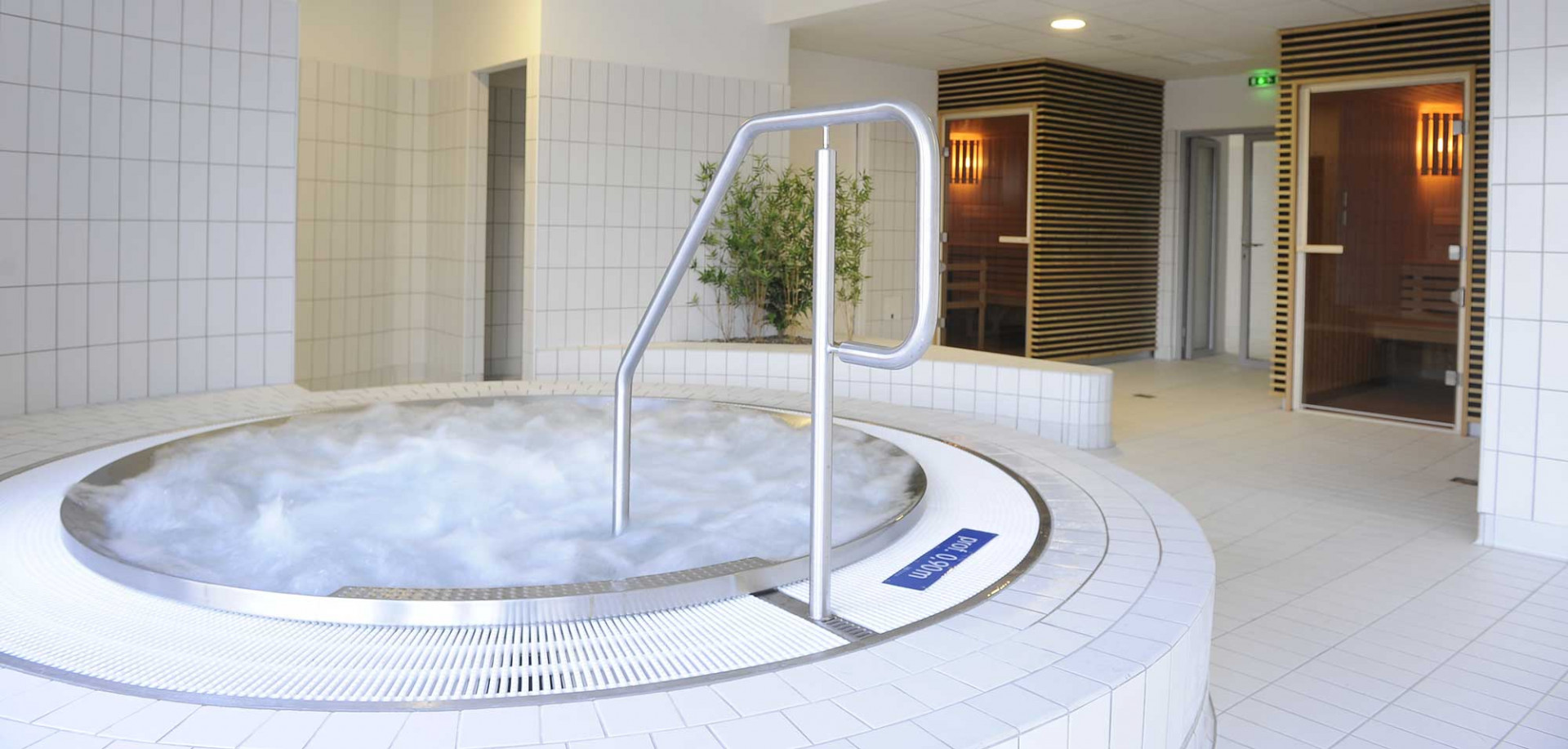 Un jacuzzi Un jacuzzi